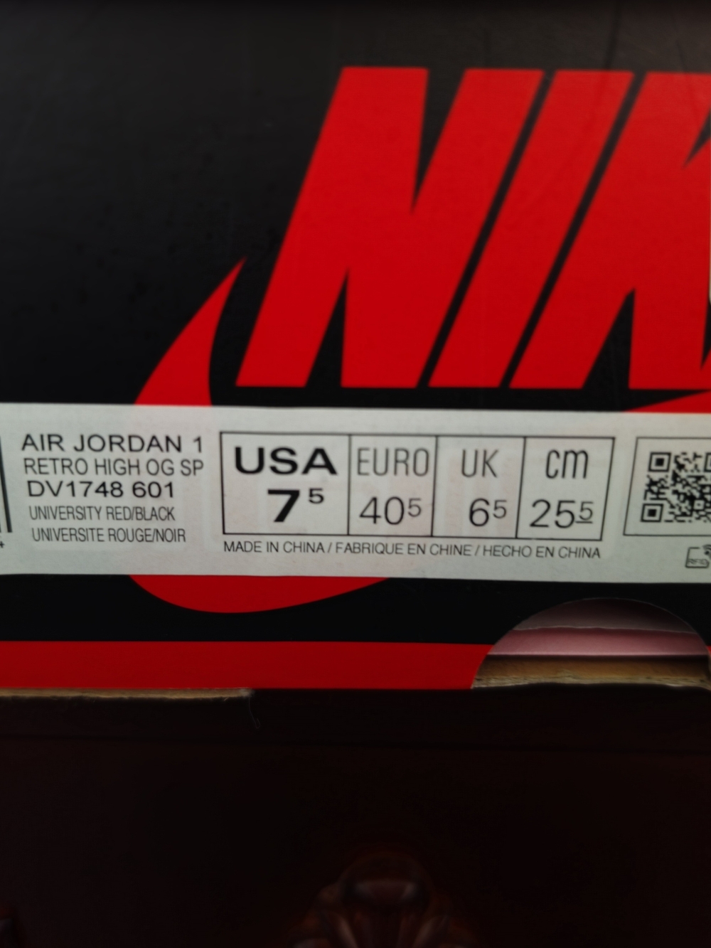 JORDAN 1 Retro High OG Spider-verse Sneakers - Men's 7.5 - Excellent Condition - Picture 6 of 12